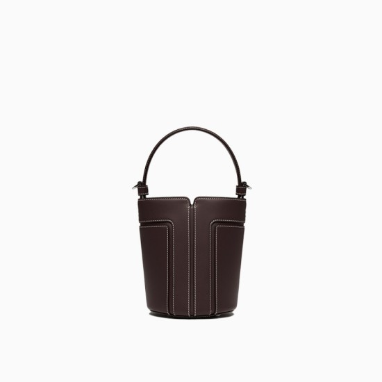 Straddling a handbag for work and leisure. - Memoo.com