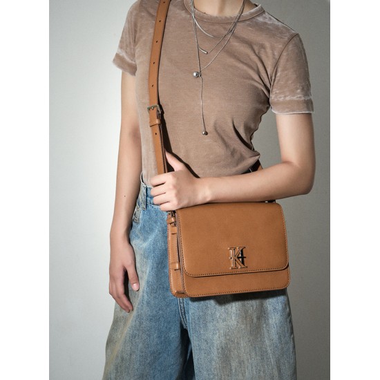 One-shoulder bag high-capacity leather flip bag - Memoo.com