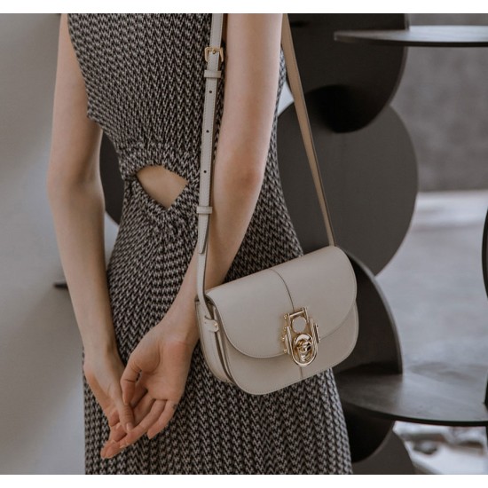 Saddle bag, one shoulder crossbody banquet bag - Memoo.com