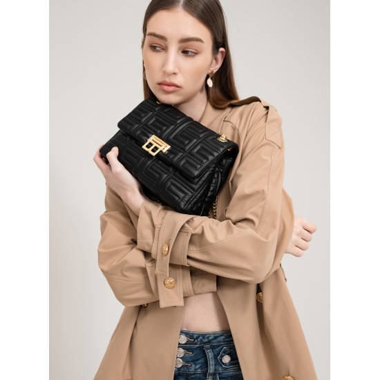 Chain underarm shoulder bag