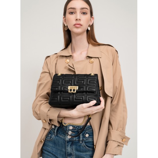 Chain underarm shoulder bag