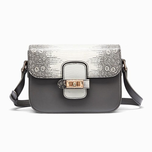 crossbody cloe