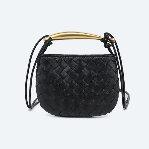 black crossbody bag