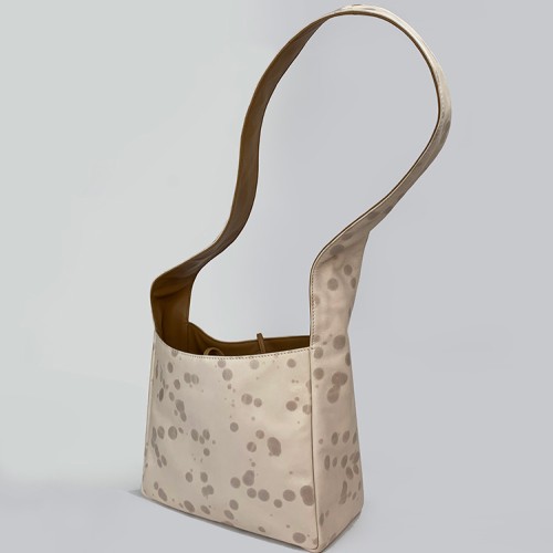 tory burch britten tote