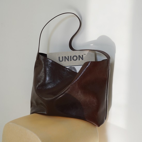 Cowhide bag for women carrying one shoulder - Memoo.com