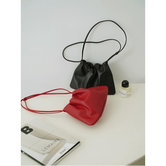 Customized small and lightweight lambskin womens shoulder and armpit cloud bag - Memoo.com