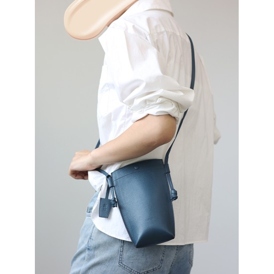 Small and lightweight top layer cowhide vertical phone bag for womens crossbody bag - Memoo.com