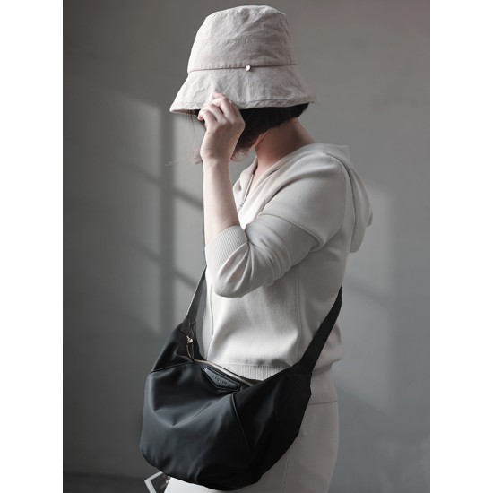 Lightweight and comfortable diagonal cross bag with versatile temperament, single shoulder bag