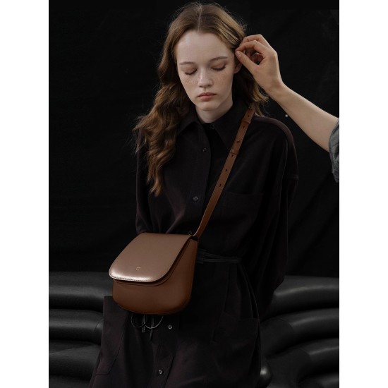 Women's bag, chestnut bag, crossbody saddle bag