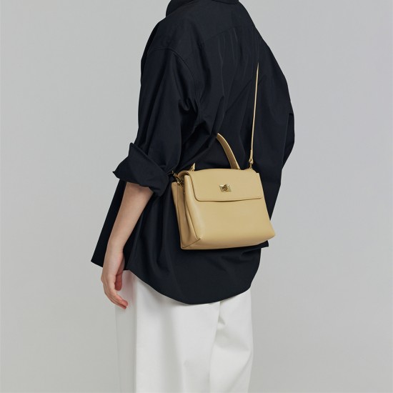 Classic kraft gold buckle tote bag