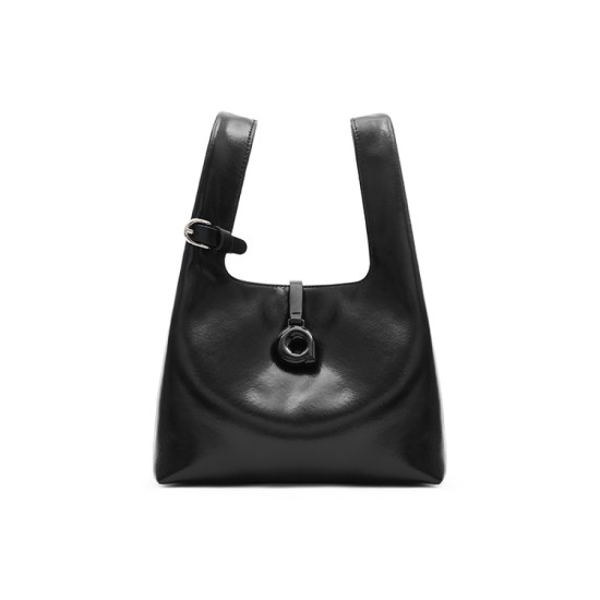 Leather can be worn cross-body in a portable bento bag - Memoo.com