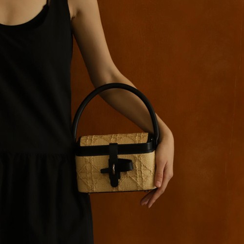 tan leather cross body bag