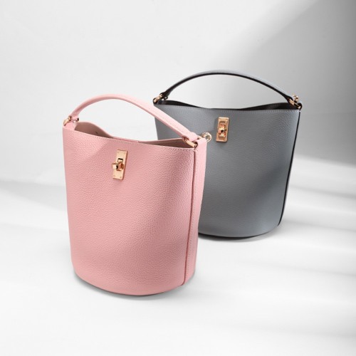 marc jacobs mini tote leather