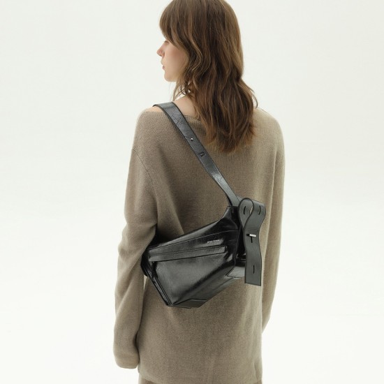 Vintage sports-style messenger bag cowhide underarm bag Crossbody bag for women - Memoo.com