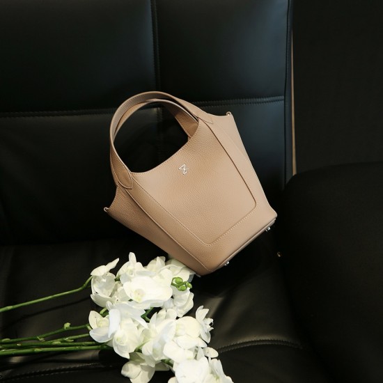 Top layer cowhide bucket bag Womens vegetable basket bag Crossbody tote bag - Memoo.com